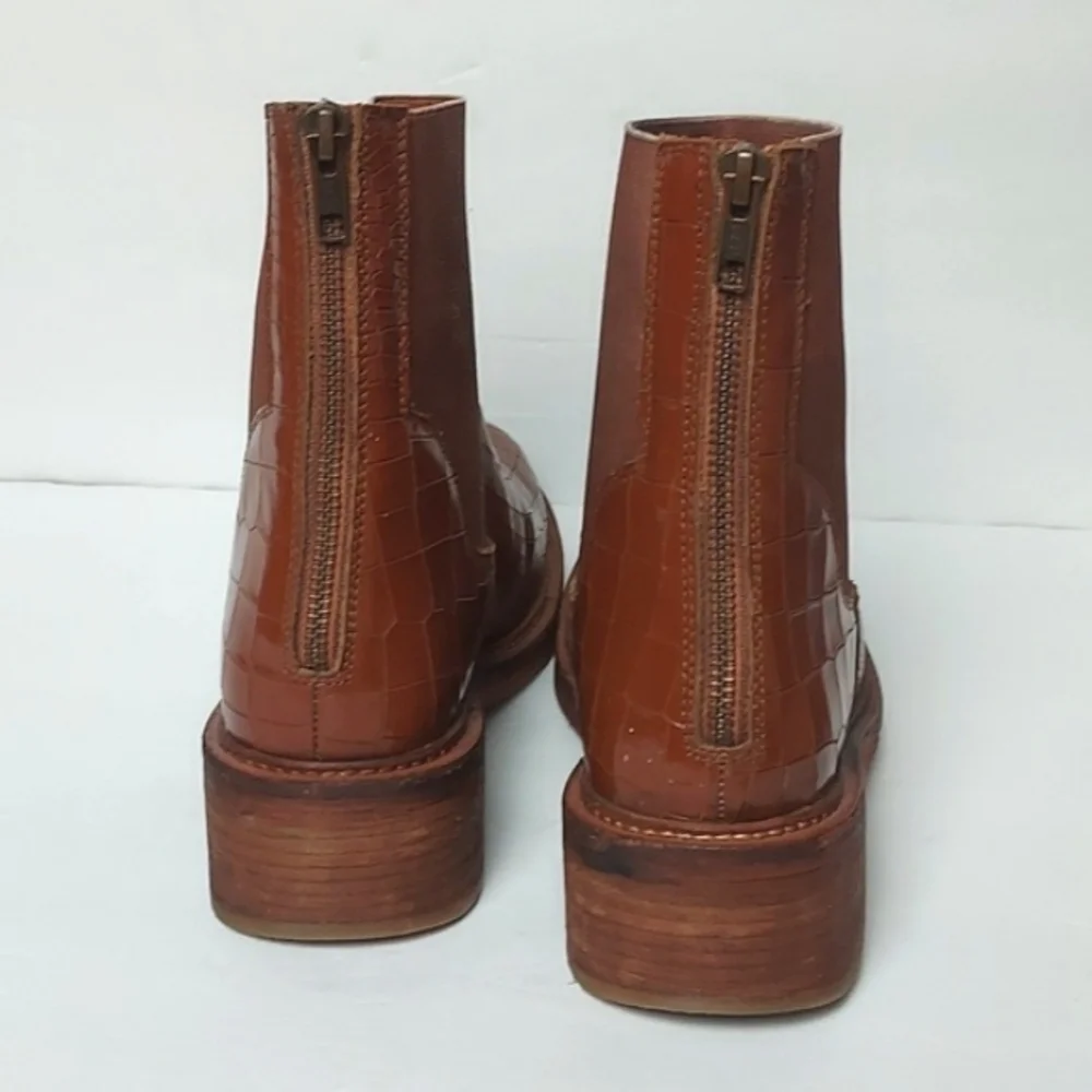 Free People Arlo Santa Fe Chelsea Boots Embossed Croc Ankle Boots Brown Size 40